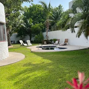 Casa Iola Cancún