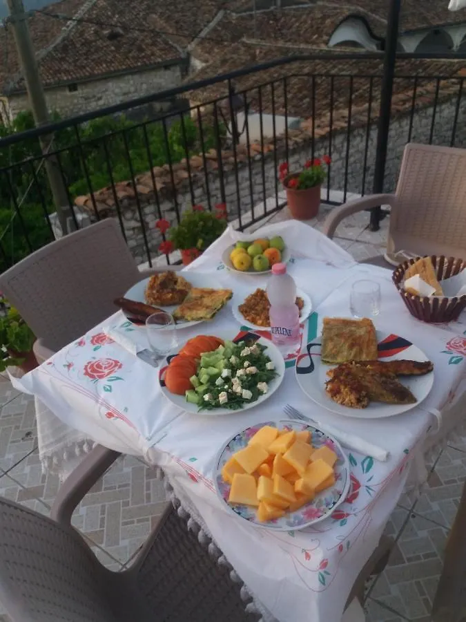 Guest House Luli Berat Appartamento