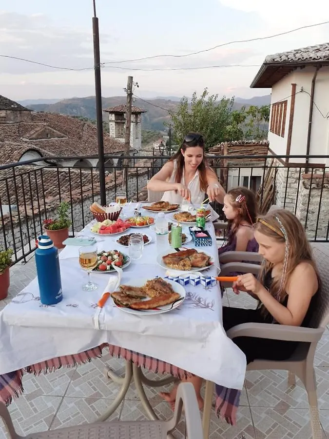 Guest House Luli Berat 0*,  Albania
